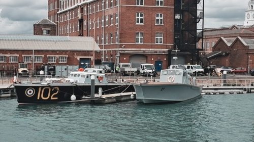  RAF High Speed Launch 102 (HSL 102) ja  Motor Anti-Submarine Boat 27 (MASB 27)