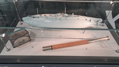 Pienoismalli HMS Holland 1