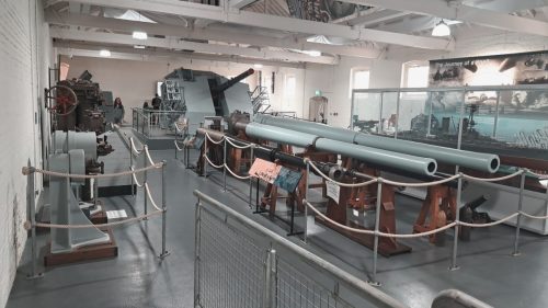 The Big Gun Gallery -näyttelyhalli 