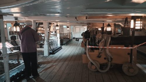 HMS Victoryn tykkikansi