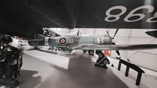  Hawker Tempest II -hävittäjä